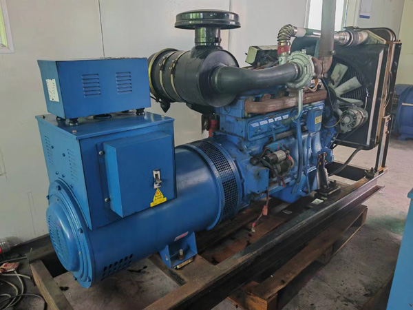 濮阳100kW柴油发电机组使用多级机油有哪些优缺点？